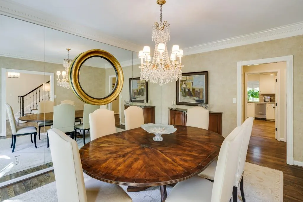 140 Old College Way, Sandy Springs, Georgia 30328, 4 Bedrooms Bedrooms, ,3 BathroomsBathrooms,Residential,Sold,140 Old College Way,7194587