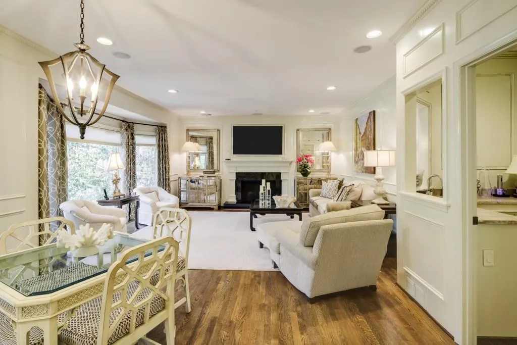 140 Old College Way, Sandy Springs, Georgia 30328, 4 Bedrooms Bedrooms, ,3 BathroomsBathrooms,Residential,Sold,140 Old College Way,7194587