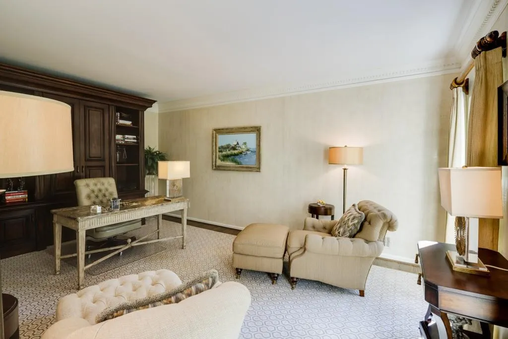 140 Old College Way, Sandy Springs, Georgia 30328, 4 Bedrooms Bedrooms, ,3 BathroomsBathrooms,Residential,Sold,140 Old College Way,7194587