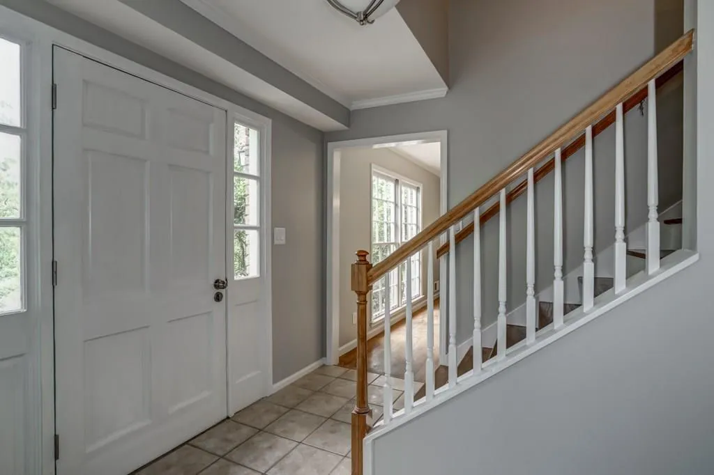 3867 The Ascent Ne, Brookhaven, Georgia 30319, 4 Bedrooms Bedrooms, ,2 BathroomsBathrooms,Residential,Sold,3867 The Ascent Ne,5698789