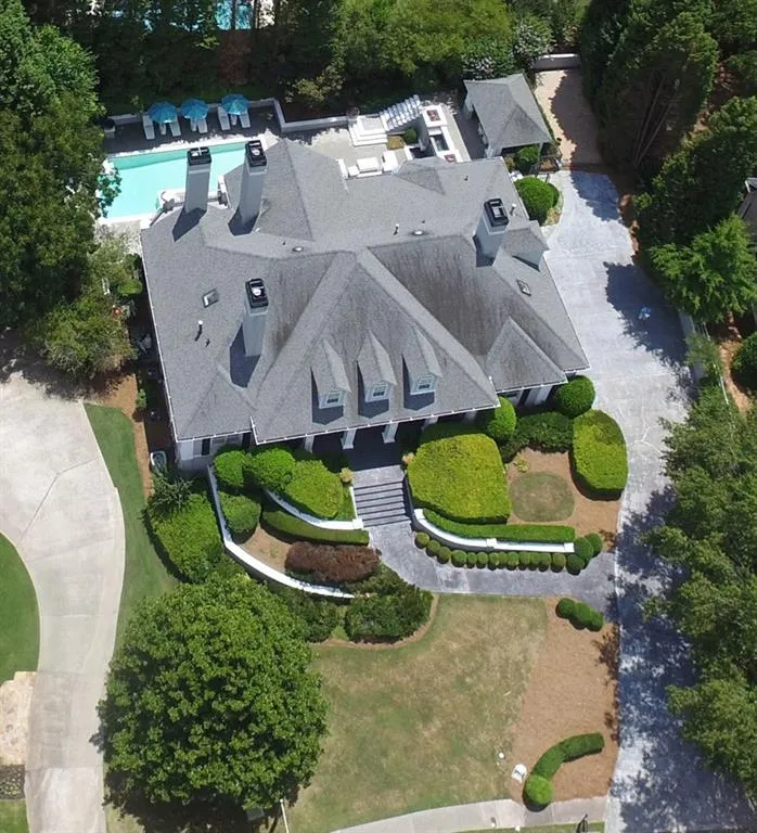 125 Helmsley Drive, Atlanta, Georgia 30327, 5 Bedrooms Bedrooms, ,5 BathroomsBathrooms,Residential,Sold,125 Helmsley Drive,5779307