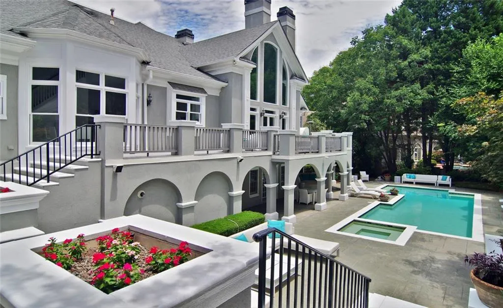 125 Helmsley Drive, Atlanta, Georgia 30327, 5 Bedrooms Bedrooms, ,5 BathroomsBathrooms,Residential,Sold,125 Helmsley Drive,5779307