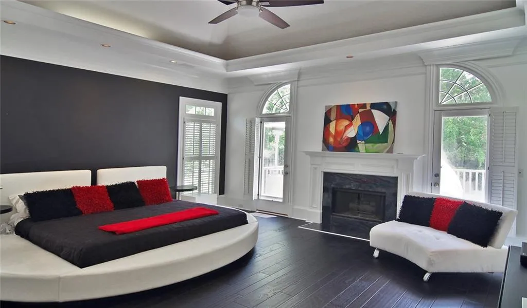 125 Helmsley Drive, Atlanta, Georgia 30327, 5 Bedrooms Bedrooms, ,5 BathroomsBathrooms,Residential,Sold,125 Helmsley Drive,5779307