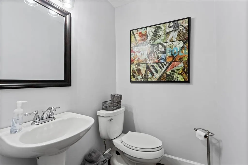 305 Brandywine Circle, Atlanta, Georgia 30350, 3 Bedrooms Bedrooms, ,2 BathroomsBathrooms,Residential,Sold,305 Brandywine Circle,6934031