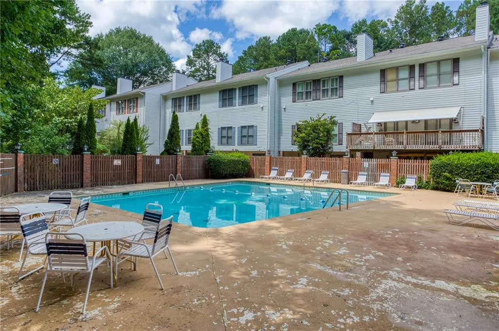 305 Brandywine Circle, Atlanta, Georgia 30350, 3 Bedrooms Bedrooms, ,2 BathroomsBathrooms,Residential,Sold,305 Brandywine Circle,6934031