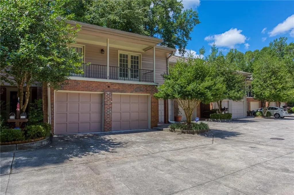 305 Brandywine Circle, Atlanta, Georgia 30350, 3 Bedrooms Bedrooms, ,2 BathroomsBathrooms,Residential,Sold,305 Brandywine Circle,6934031