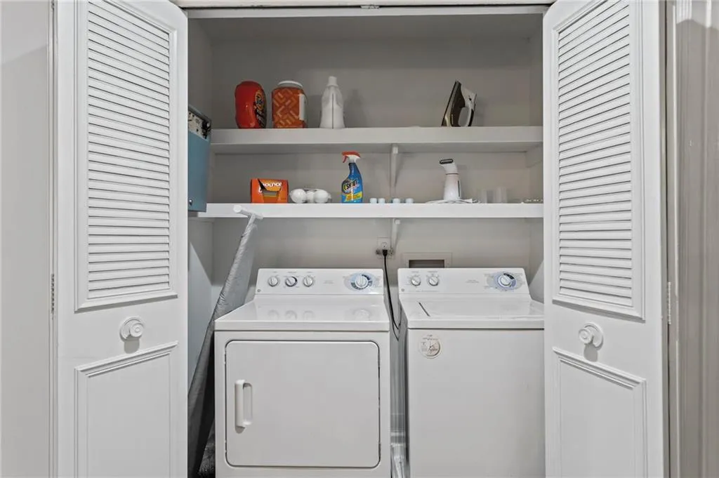 305 Brandywine Circle, Atlanta, Georgia 30350, 3 Bedrooms Bedrooms, ,2 BathroomsBathrooms,Residential,Sold,305 Brandywine Circle,6934031