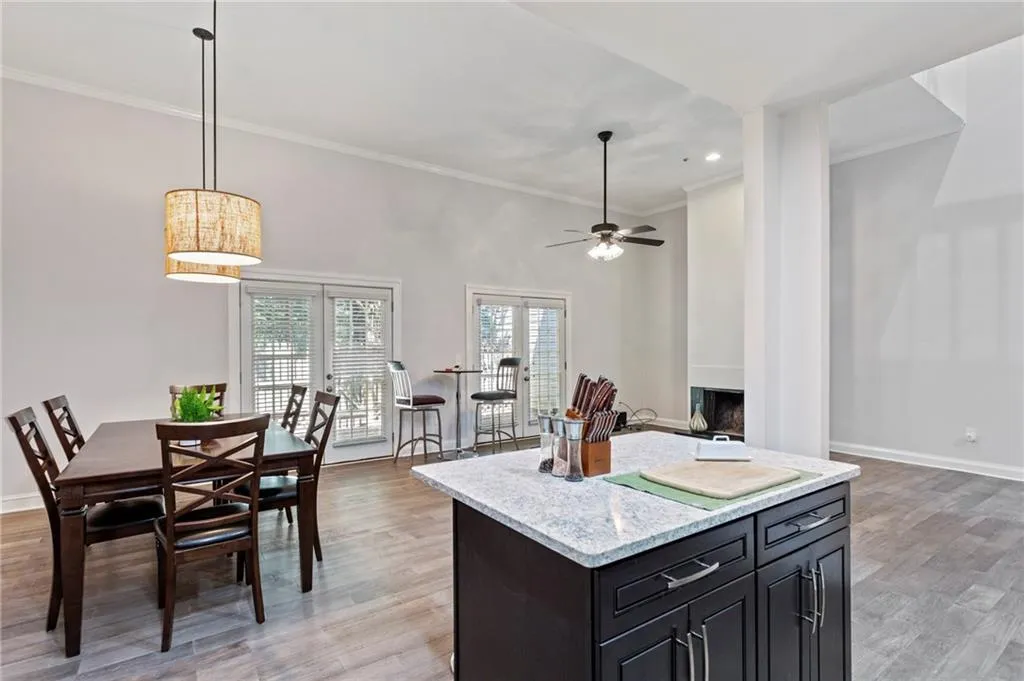 305 Brandywine Circle, Atlanta, Georgia 30350, 3 Bedrooms Bedrooms, ,2 BathroomsBathrooms,Residential,Sold,305 Brandywine Circle,6934031