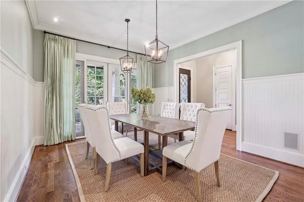 4745 E Conway Drive Nw, Atlanta, Georgia 30327, 5 Bedrooms Bedrooms, ,5 BathroomsBathrooms,Residential,For Sale,4745 E Conway Drive Nw,7644917