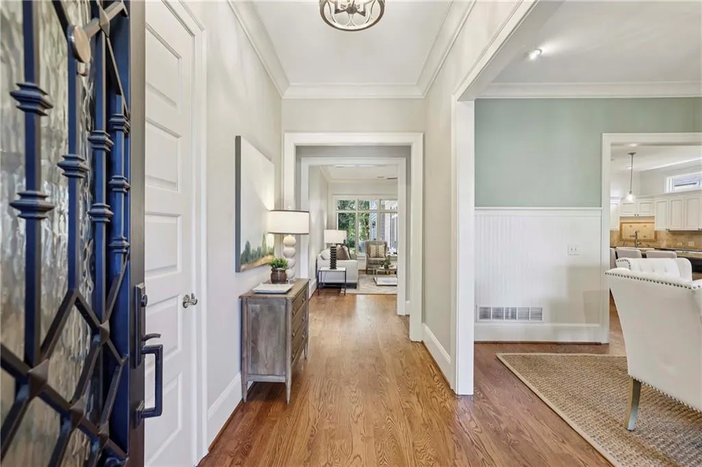 4745 E Conway Drive Nw, Atlanta, Georgia 30327, 5 Bedrooms Bedrooms, ,5 BathroomsBathrooms,Residential,For Sale,4745 E Conway Drive Nw,7644917