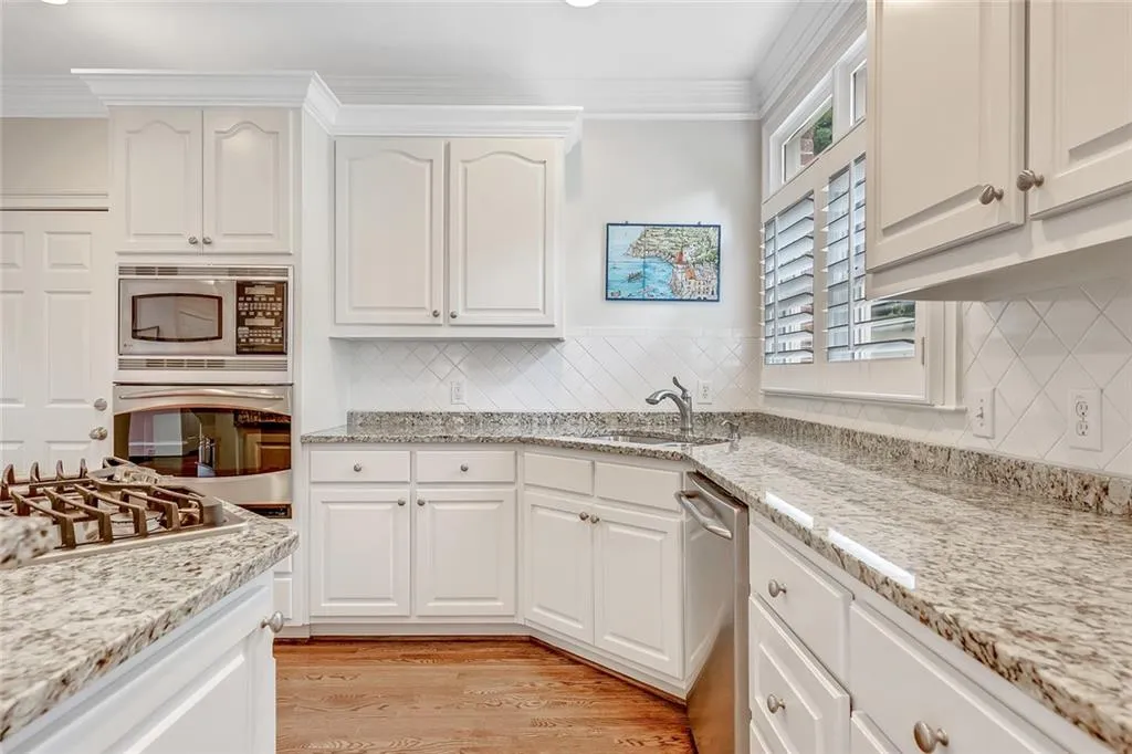 265 Spalding Springs Lane, Sandy Springs, Georgia 30350, 5 Bedrooms Bedrooms, ,4 BathroomsBathrooms,Residential,Sold,265 Spalding Springs Lane,6518661