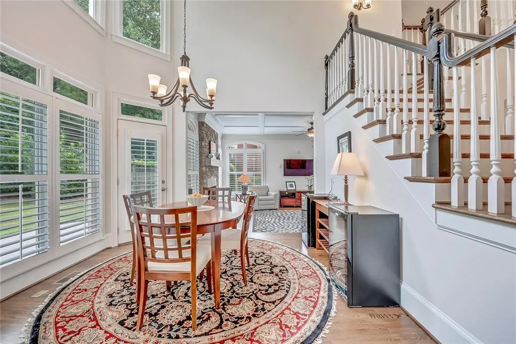 265 Spalding Springs Lane, Sandy Springs, Georgia 30350, 5 Bedrooms Bedrooms, ,4 BathroomsBathrooms,Residential,Sold,265 Spalding Springs Lane,6518661
