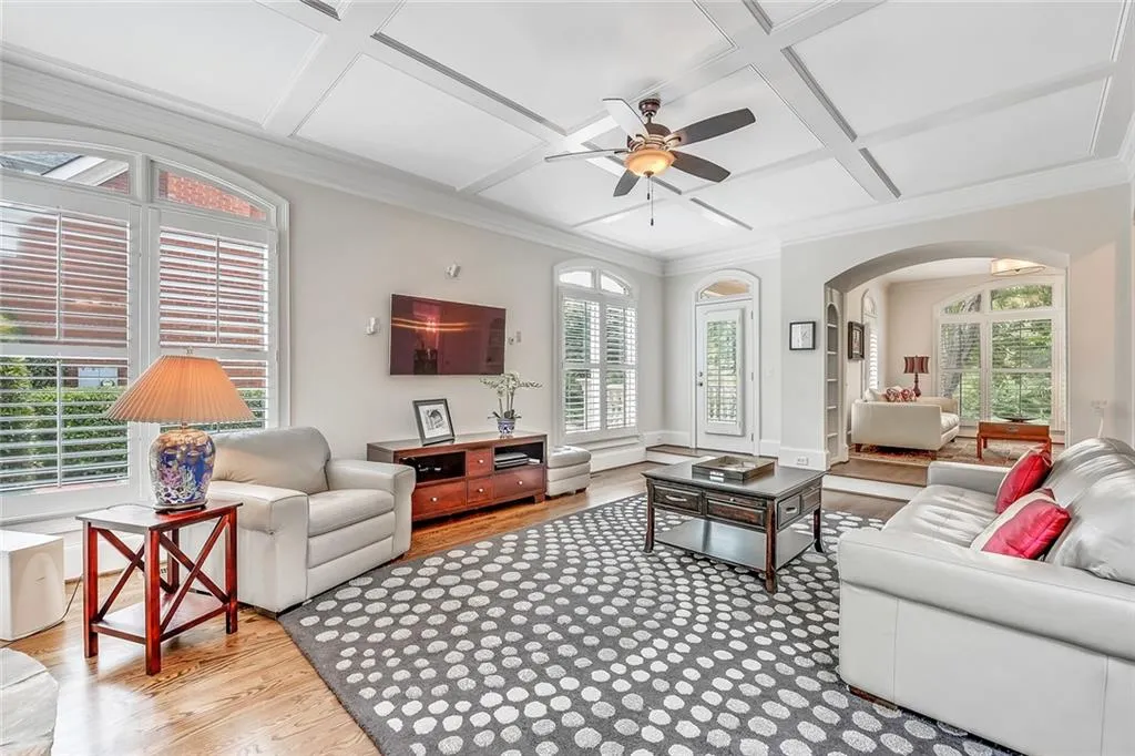 265 Spalding Springs Lane, Sandy Springs, Georgia 30350, 5 Bedrooms Bedrooms, ,4 BathroomsBathrooms,Residential,Sold,265 Spalding Springs Lane,6518661