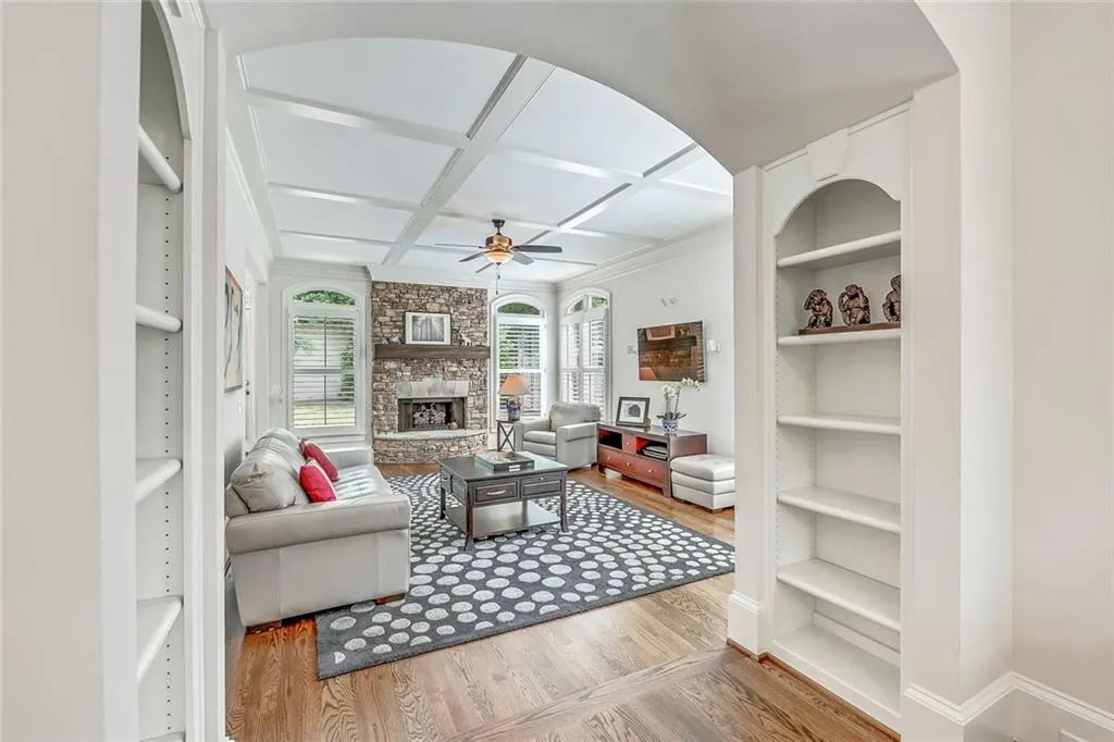 265 Spalding Springs Lane, Sandy Springs, Georgia 30350, 5 Bedrooms Bedrooms, ,4 BathroomsBathrooms,Residential,Sold,265 Spalding Springs Lane,6518661