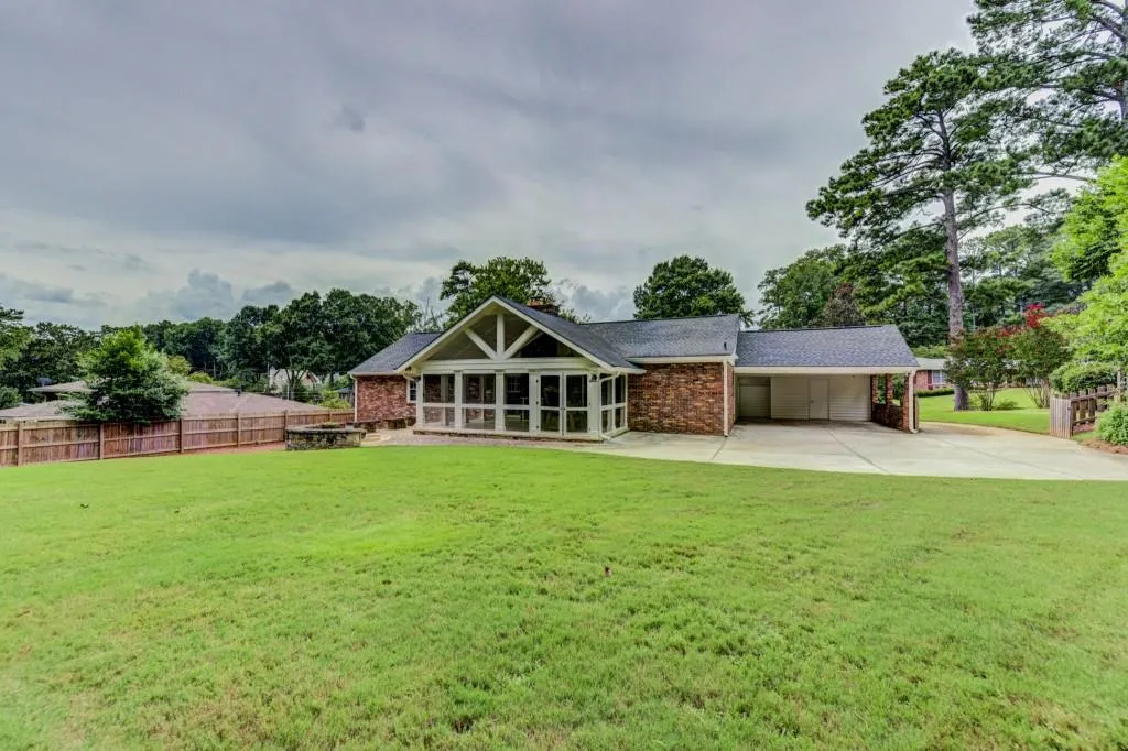 5815 Garber Drive Ne, Sandy Springs, Georgia 30328, 3 Bedrooms Bedrooms, ,2 BathroomsBathrooms,Residential,Sold,5815 Garber Drive Ne,6774346 5815 Garber Drive Ne, Sandy Springs, Georgia 30328, 3 Bedrooms Bedrooms, ,2 BathroomsBathrooms,Residential,Sold,5815 Garber Drive Ne,6774346