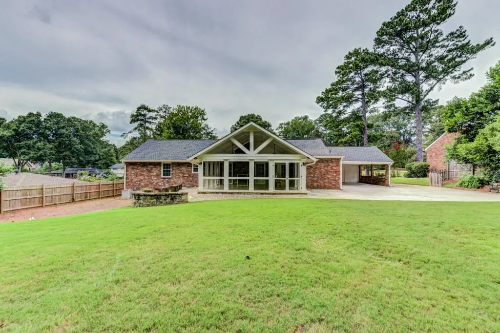 5815 Garber Drive Ne, Sandy Springs, Georgia 30328, 3 Bedrooms Bedrooms, ,2 BathroomsBathrooms,Residential,Sold,5815 Garber Drive Ne,6774346 5815 Garber Drive Ne, Sandy Springs, Georgia 30328, 3 Bedrooms Bedrooms, ,2 BathroomsBathrooms,Residential,Sold,5815 Garber Drive Ne,6774346