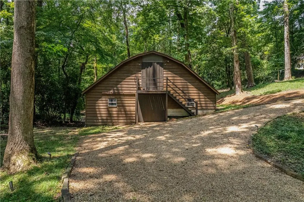 737 W Conway Drive Nw, Atlanta, Georgia 30327, 4 Bedrooms Bedrooms, ,4 BathroomsBathrooms,Residential,For Sale,737 W Conway Drive Nw,7620286