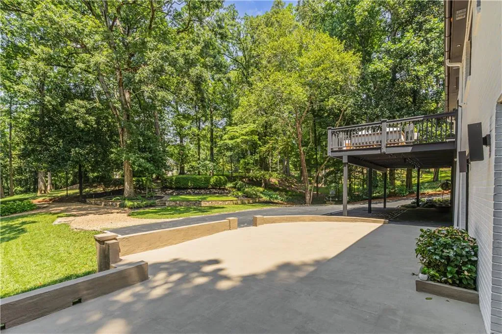 737 W Conway Drive Nw, Atlanta, Georgia 30327, 4 Bedrooms Bedrooms, ,4 BathroomsBathrooms,Residential,For Sale,737 W Conway Drive Nw,7620286