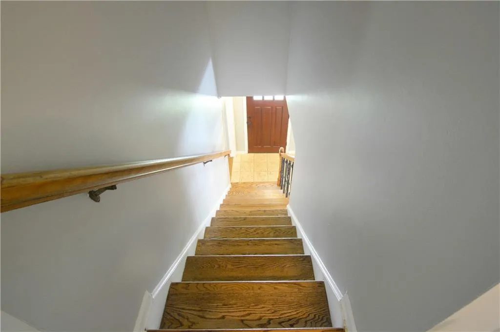 760 Spalding Drive, Atlanta, Georgia 30328, 5 Bedrooms Bedrooms, ,3 BathroomsBathrooms,Residential,Sold,760 Spalding Drive,6573433