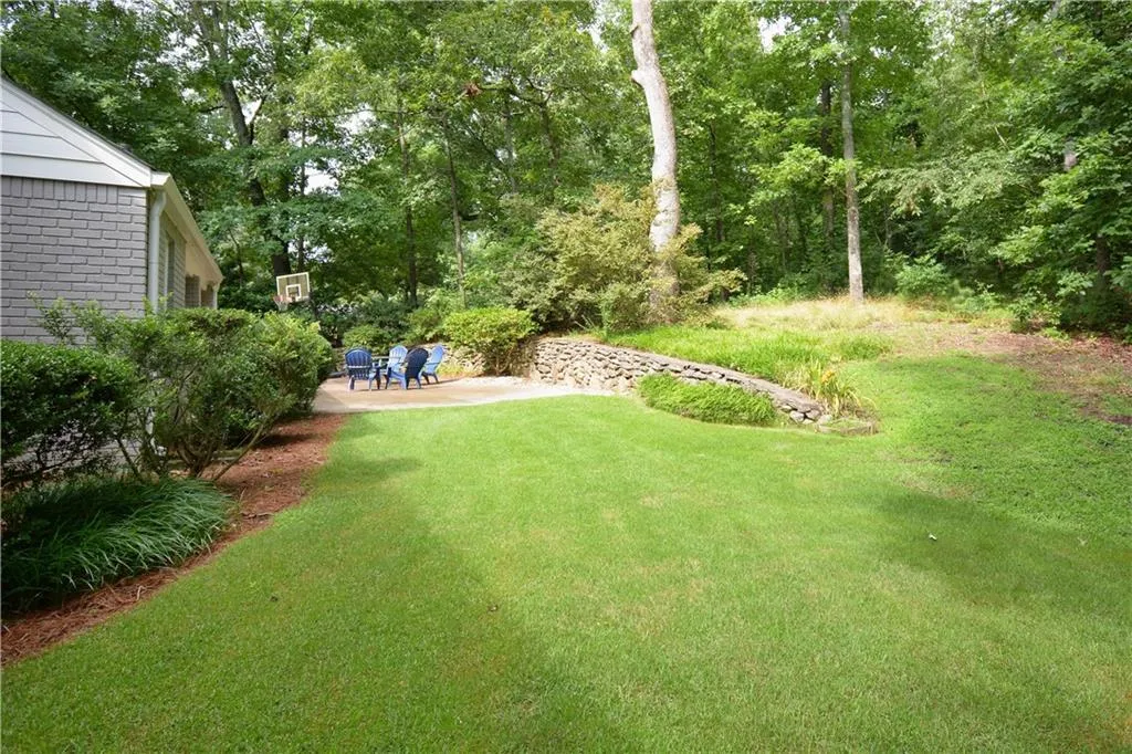 760 Spalding Drive, Atlanta, Georgia 30328, 5 Bedrooms Bedrooms, ,3 BathroomsBathrooms,Residential,Sold,760 Spalding Drive,6573433