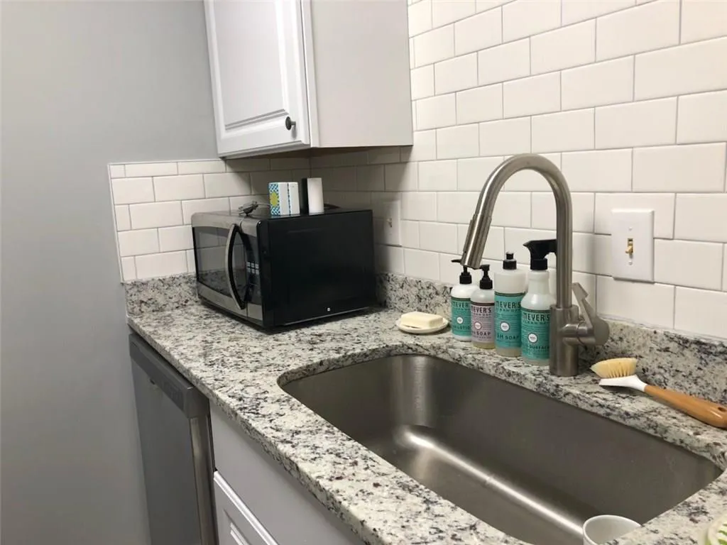 117 Lablanc Way Nw, Atlanta, Georgia 30327, 1 Bedroom Bedrooms, ,1 BathroomBathrooms,Residential,Sold,117 Lablanc Way Nw,6007576