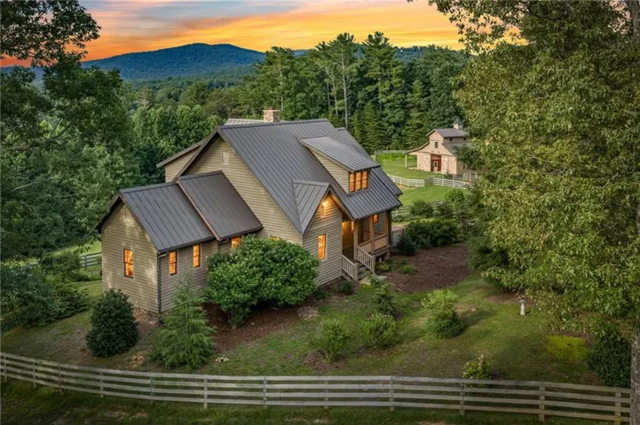 290 Old Anderson Creek Road, Ellijay, Georgia 30536