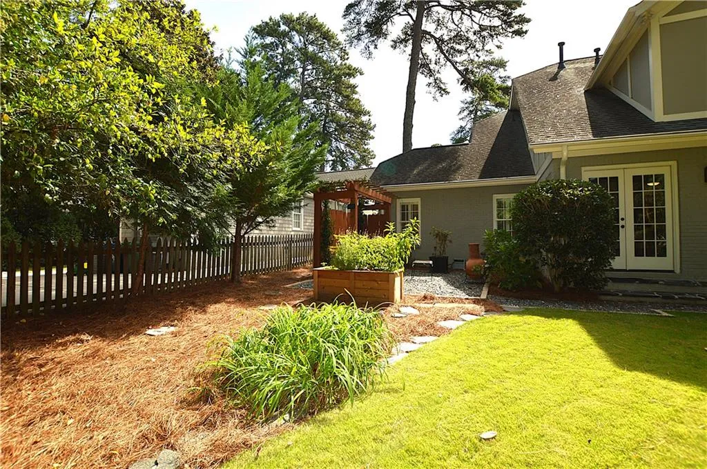 3098 Peachtree Drive Ne, Atlanta, Georgia 30305, 5 Bedrooms Bedrooms, ,3 BathroomsBathrooms,Residential,For Sale,3098 Peachtree Drive Ne,7662214 3098 Peachtree Drive Ne, Atlanta, Georgia 30305, 5 Bedrooms Bedrooms, ,3 BathroomsBathrooms,Residential,For Sale,3098 Peachtree Drive Ne,7662214