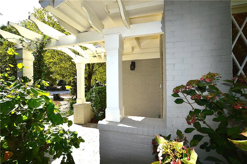 3098 Peachtree Drive Ne, Atlanta, Georgia 30305, 5 Bedrooms Bedrooms, ,3 BathroomsBathrooms,Residential,For Sale,3098 Peachtree Drive Ne,7662214 3098 Peachtree Drive Ne, Atlanta, Georgia 30305, 5 Bedrooms Bedrooms, ,3 BathroomsBathrooms,Residential,For Sale,3098 Peachtree Drive Ne,7662214