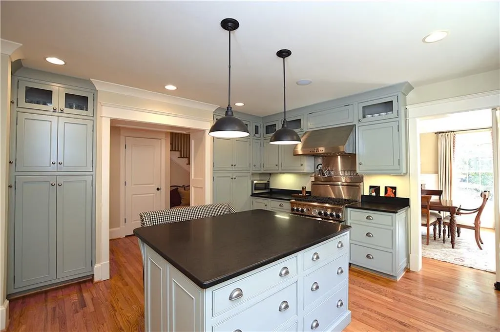 3098 Peachtree Drive Ne, Atlanta, Georgia 30305, 5 Bedrooms Bedrooms, ,3 BathroomsBathrooms,Residential,For Sale,3098 Peachtree Drive Ne,7662214 3098 Peachtree Drive Ne, Atlanta, Georgia 30305, 5 Bedrooms Bedrooms, ,3 BathroomsBathrooms,Residential,For Sale,3098 Peachtree Drive Ne,7662214