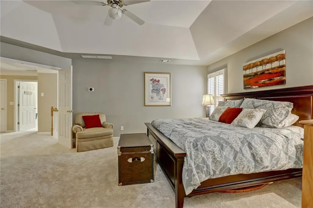 1040 Lancaster Walk, Sandy Springs, Georgia 30328, 3 Bedrooms Bedrooms, ,3 BathroomsBathrooms,Residential,Sold,1040 Lancaster Walk,5818068