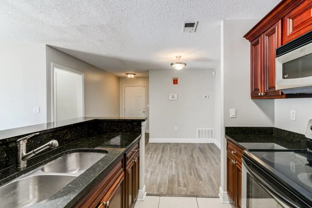 6103 Santa Fe Parkway Unit 0, Sandy Springs, Georgia 30350, 2 Bedrooms Bedrooms, ,2 BathroomsBathrooms,Residential,Sold,6103 Santa Fe Parkway Unit 0,5933337