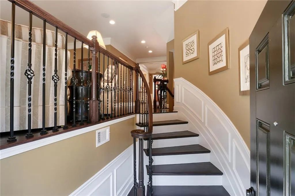 3301 Ferncliff Court, Atlanta, Georgia 30324, 3 Bedrooms Bedrooms, ,3 BathroomsBathrooms,Residential,Sold,3301 Ferncliff Court,5717037
