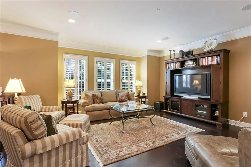 3301 Ferncliff Court, Atlanta, Georgia 30324, 3 Bedrooms Bedrooms, ,3 BathroomsBathrooms,Residential,Sold,3301 Ferncliff Court,5717037