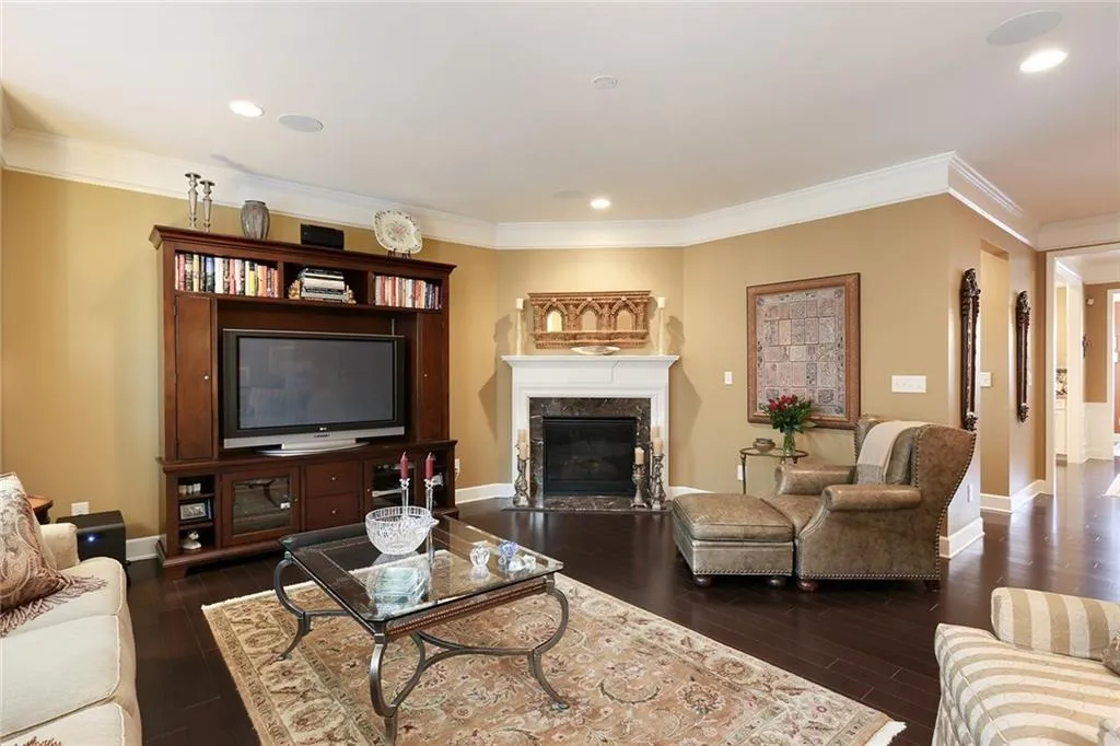 3301 Ferncliff Court, Atlanta, Georgia 30324, 3 Bedrooms Bedrooms, ,3 BathroomsBathrooms,Residential,Sold,3301 Ferncliff Court,5717037
