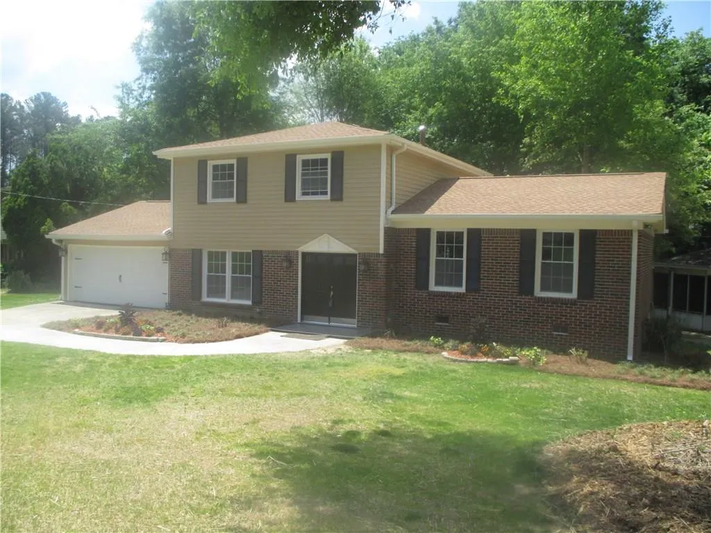 3206 Amhurst Drive Nw, Atlanta, Georgia 30318, 4 Bedrooms Bedrooms, ,3 BathroomsBathrooms,Residential,Sold,3206 Amhurst Drive Nw,5999311