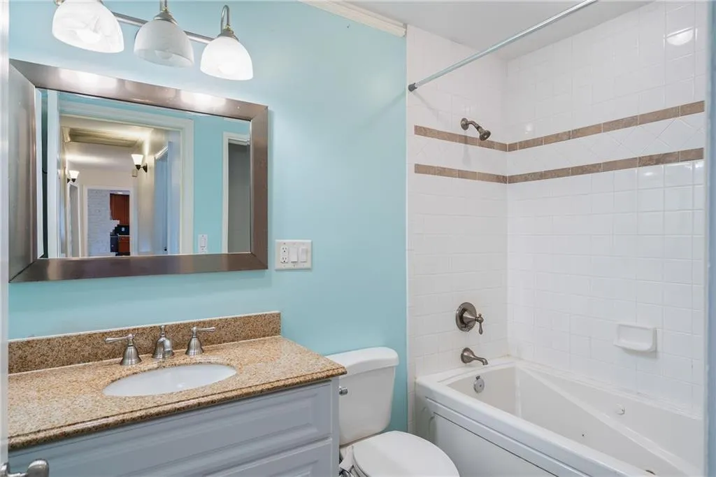 3911 Ivy Road Ne, Atlanta, Georgia 30342, 3 Bedrooms Bedrooms, ,3 BathroomsBathrooms,Residential,For Sale,3911 Ivy Road Ne,7531577