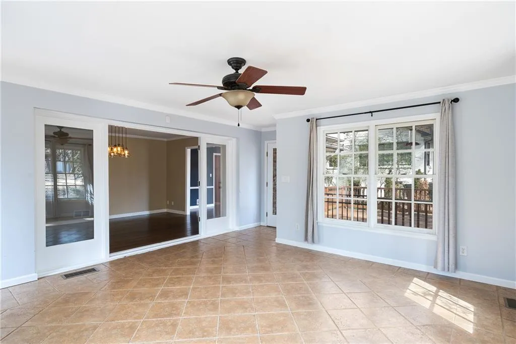 3911 Ivy Road Ne, Atlanta, Georgia 30342, 3 Bedrooms Bedrooms, ,3 BathroomsBathrooms,Residential,For Sale,3911 Ivy Road Ne,7531577