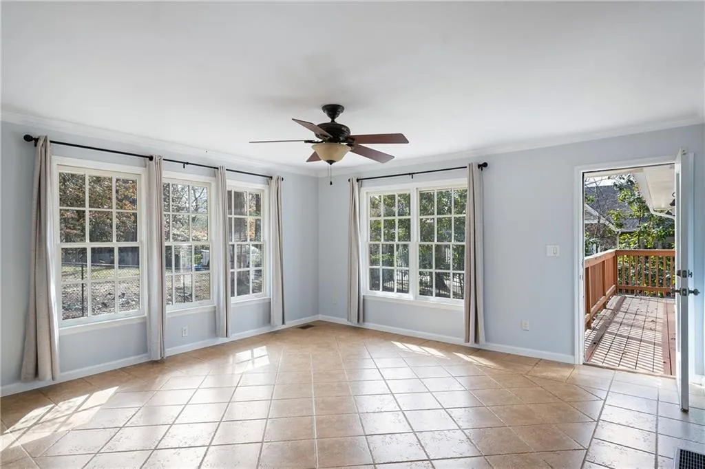 3911 Ivy Road Ne, Atlanta, Georgia 30342, 3 Bedrooms Bedrooms, ,3 BathroomsBathrooms,Residential,For Sale,3911 Ivy Road Ne,7531577