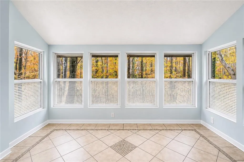 5143 Roswell Road Unit 43, Sandy Springs, Georgia 30342, 2 Bedrooms Bedrooms, 0 ,1 BathroomBathrooms,Residential,For Sale,5143 Roswell Road Unit 43,7815866
