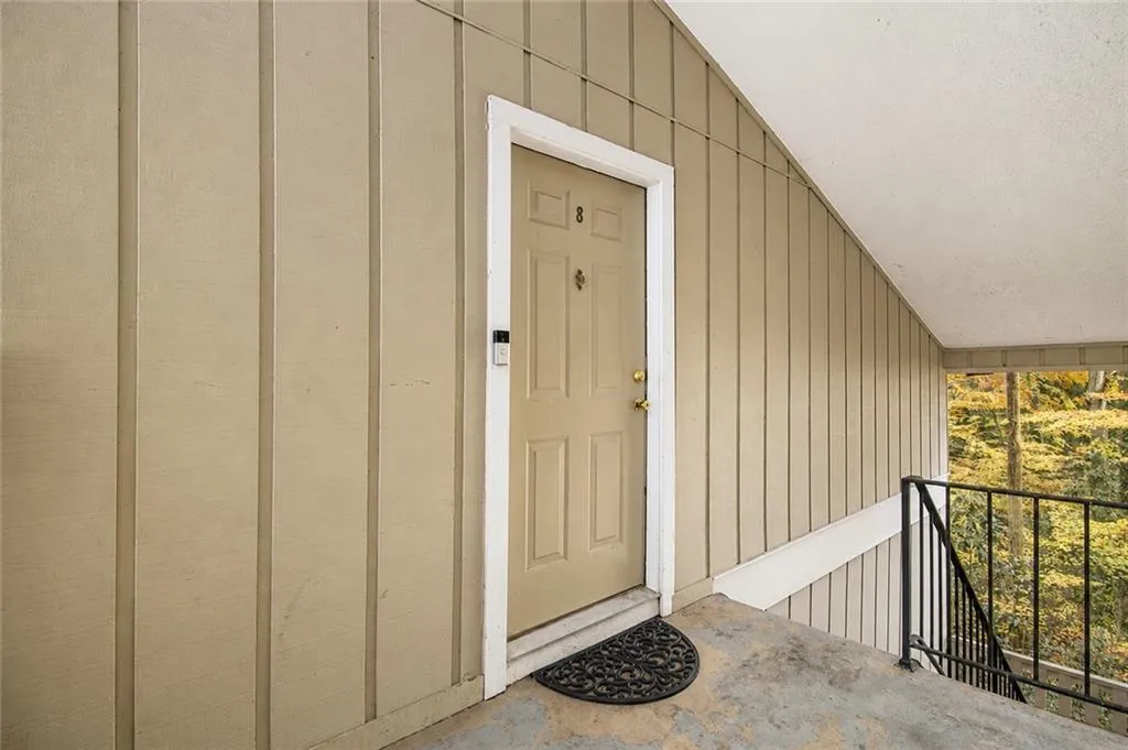 5143 Roswell Road Unit 43, Sandy Springs, Georgia 30342, 2 Bedrooms Bedrooms, 0 ,1 BathroomBathrooms,Residential,For Sale,5143 Roswell Road Unit 43,7815866