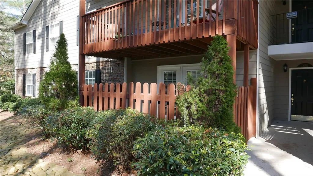 1801 Brighton Point, Sandy Springs, Georgia 30328, 3 Bedrooms Bedrooms, ,2 BathroomsBathrooms,Residential,Sold,1801 Brighton Point,6515360