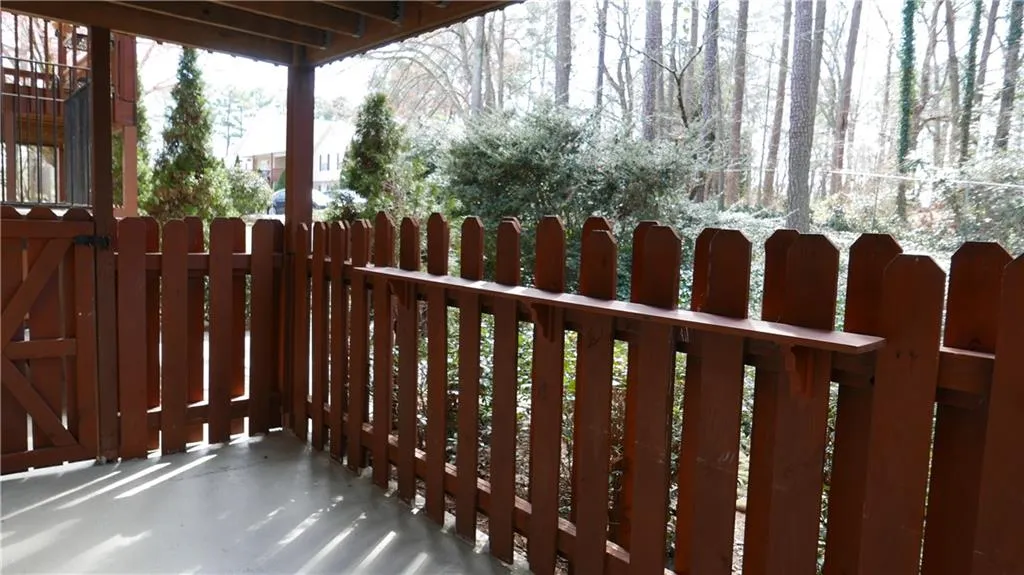 1801 Brighton Point, Sandy Springs, Georgia 30328, 3 Bedrooms Bedrooms, ,2 BathroomsBathrooms,Residential,Sold,1801 Brighton Point,6515360