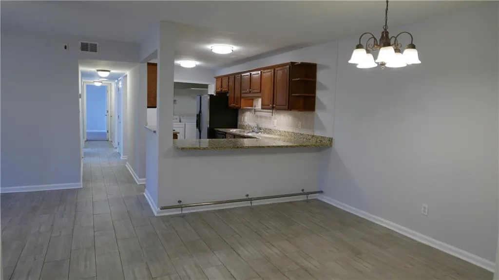 1801 Brighton Point, Sandy Springs, Georgia 30328, 3 Bedrooms Bedrooms, ,2 BathroomsBathrooms,Residential,Sold,1801 Brighton Point,6515360