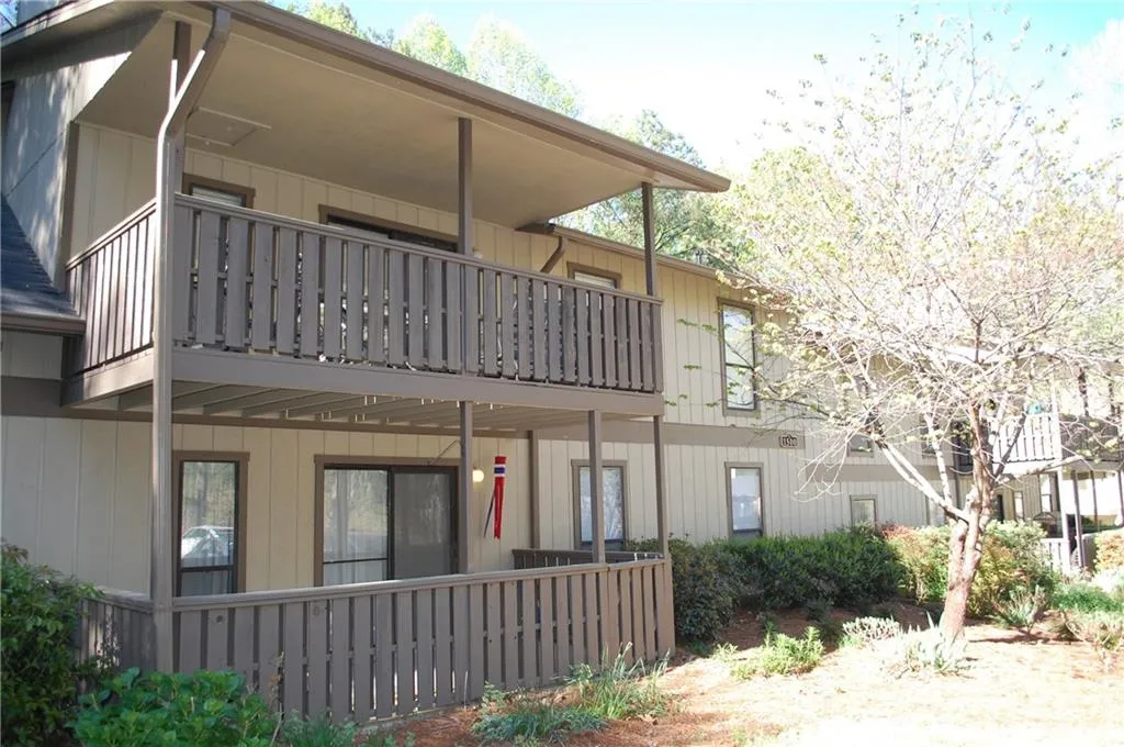 1505 Woodcliff Drive, Sandy Springs, Georgia 30350, 2 Bedrooms Bedrooms, ,1 BathroomBathrooms,Residential,Sold,1505 Woodcliff Drive,5670556