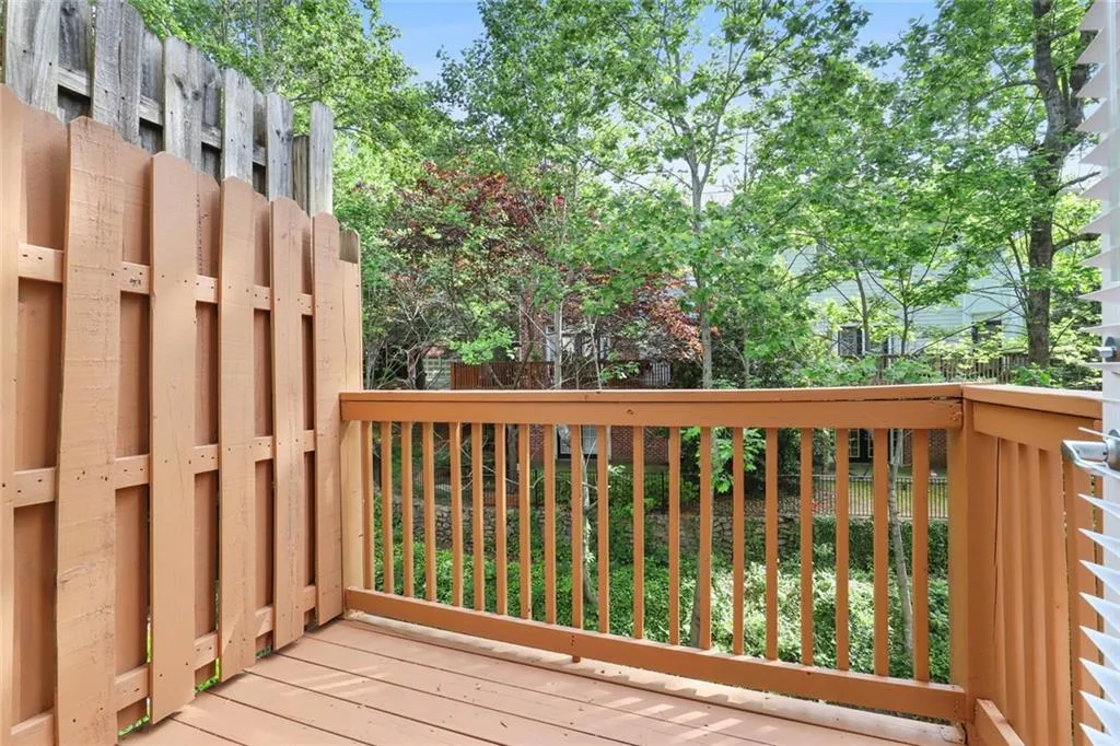 5570 Glenridge Park, Atlanta, Georgia 30342, 2 Bedrooms Bedrooms, ,2 BathroomsBathrooms,Residential,Sold,5570 Glenridge Park,7041513