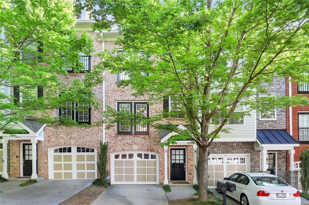 5570 Glenridge Park, Atlanta, Georgia 30342, 2 Bedrooms Bedrooms, ,2 BathroomsBathrooms,Residential,Sold,5570 Glenridge Park,7041513