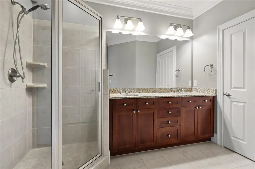 5570 Glenridge Park, Atlanta, Georgia 30342, 2 Bedrooms Bedrooms, ,2 BathroomsBathrooms,Residential,Sold,5570 Glenridge Park,7041513