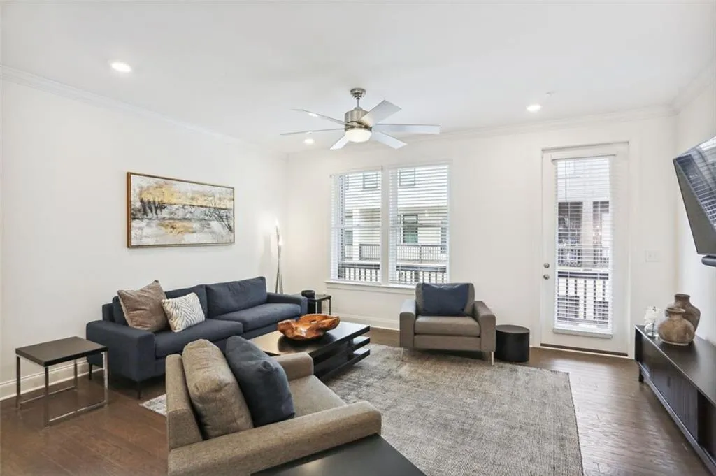 6561 Beacon Drive, Sandy Springs, Georgia 30328, 3 Bedrooms Bedrooms, ,3 BathroomsBathrooms,Residential,Sold,6561 Beacon Drive,7162701