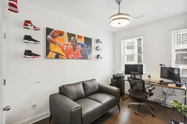 6561 Beacon Drive, Sandy Springs, Georgia 30328, 3 Bedrooms Bedrooms, ,3 BathroomsBathrooms,Residential,Sold,6561 Beacon Drive,7162701