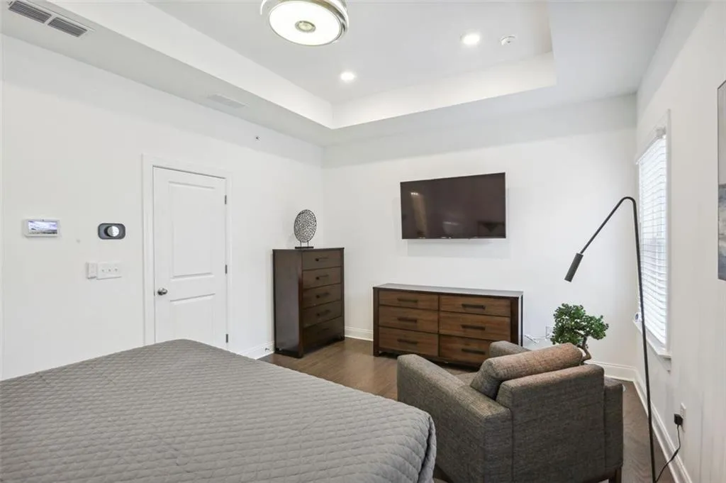 6561 Beacon Drive, Sandy Springs, Georgia 30328, 3 Bedrooms Bedrooms, ,3 BathroomsBathrooms,Residential,Sold,6561 Beacon Drive,7162701